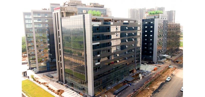 Pre-lease commercial office